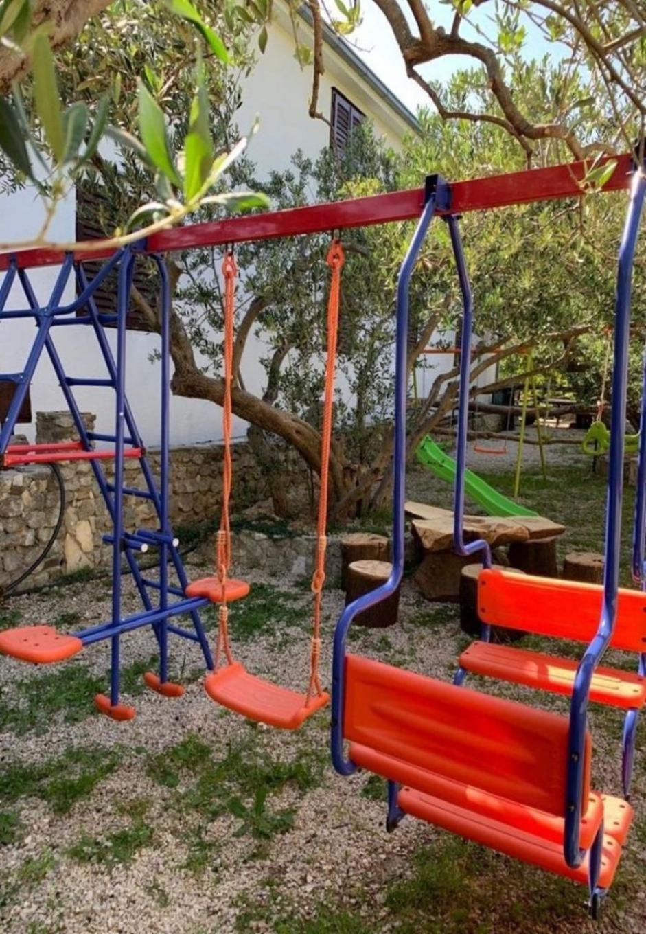 Apartments Antisa - With Playground Tučepi Zewnętrze zdjęcie