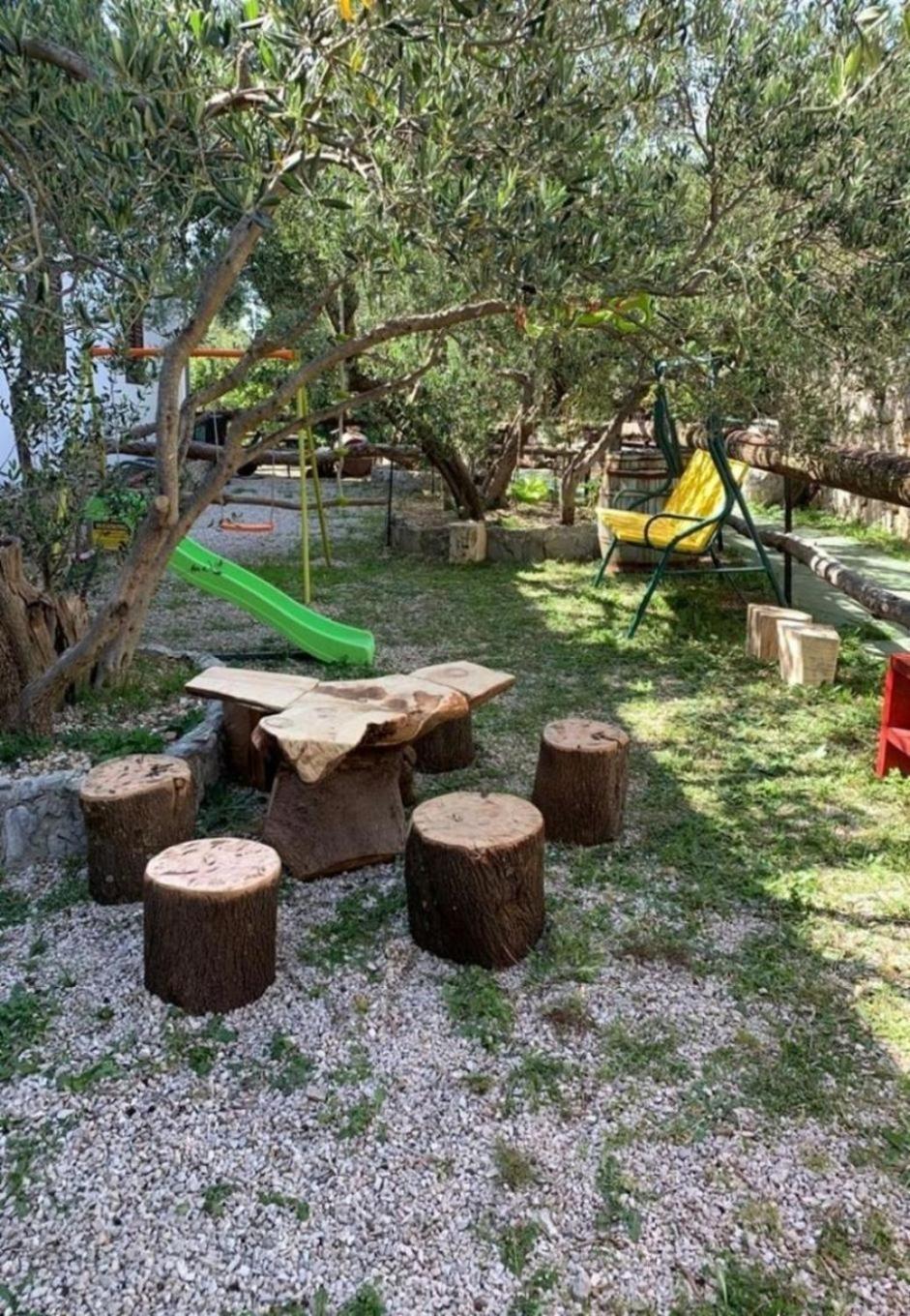 Apartments Antisa - With Playground Tučepi Zewnętrze zdjęcie